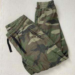 COPY - TNA Army Pants - size 4